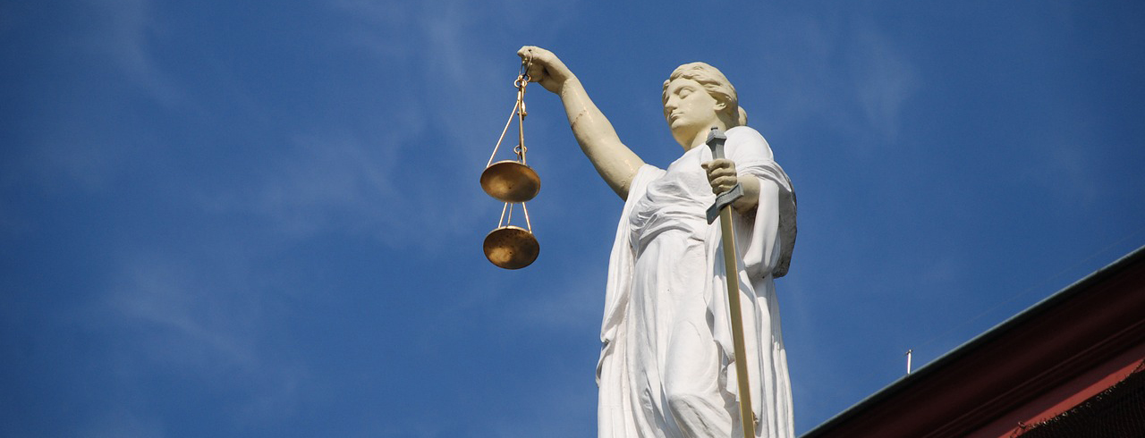 case-law-677940_1280